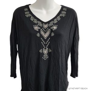 🍍Charming Charlie Women's V Neck Top